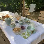 Gasthuis La Largarde Six-Fours-les-Plages